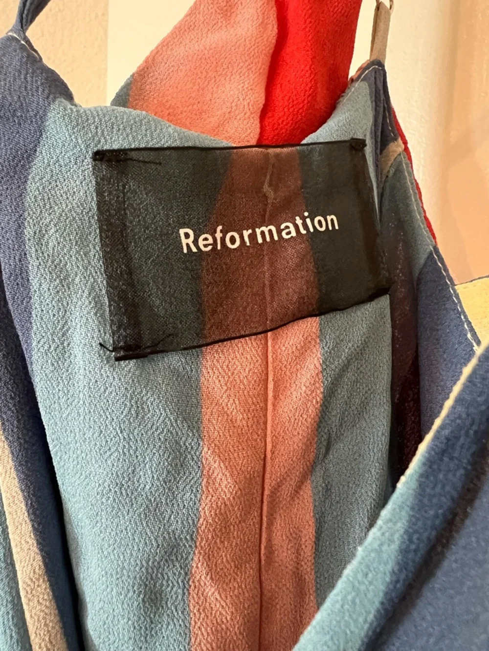 Reformation Tropics Wrap Dress in Starburst - Picture 5 of 5